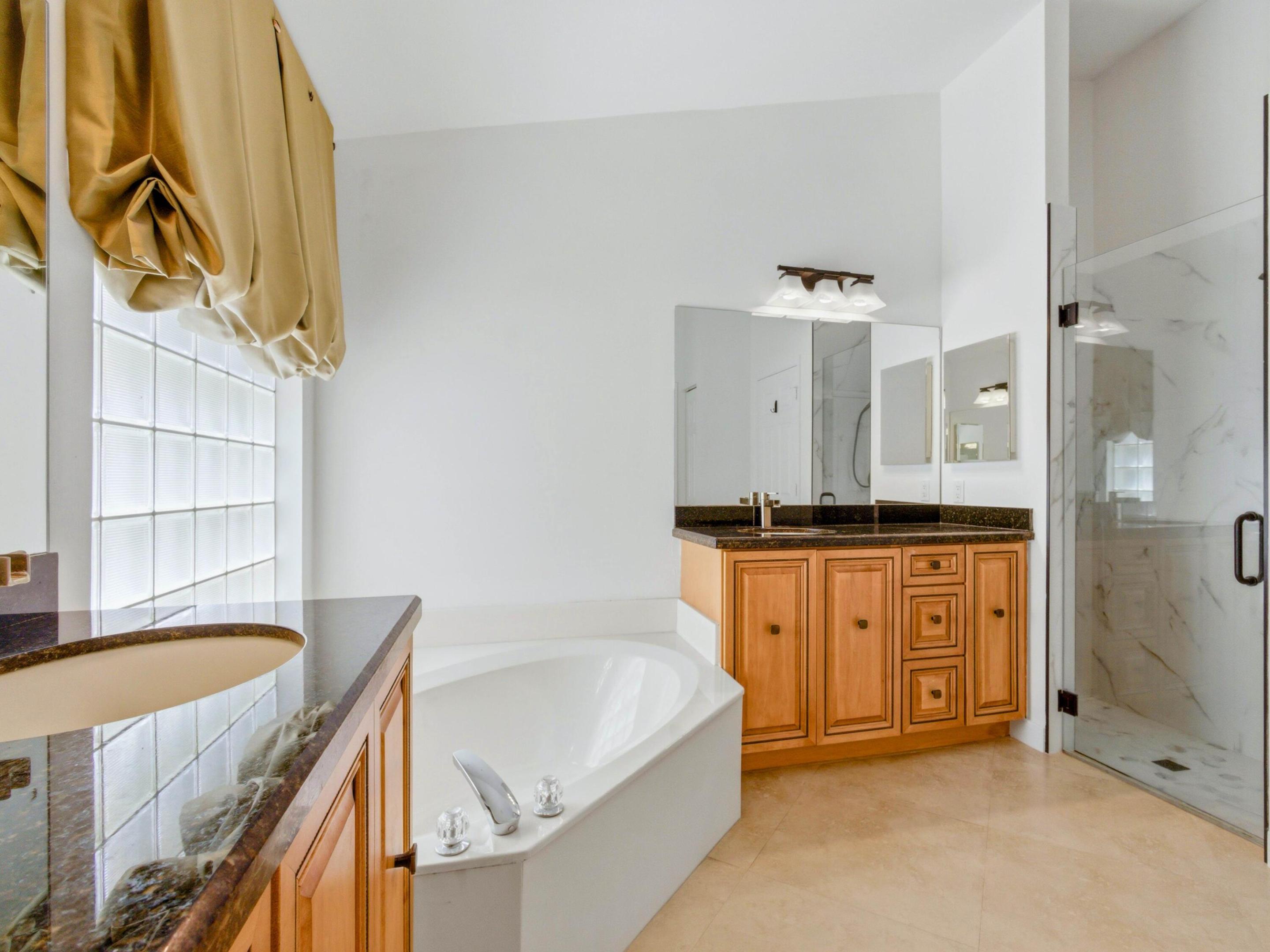 PALLADIUM TWIN LAKES - Residential