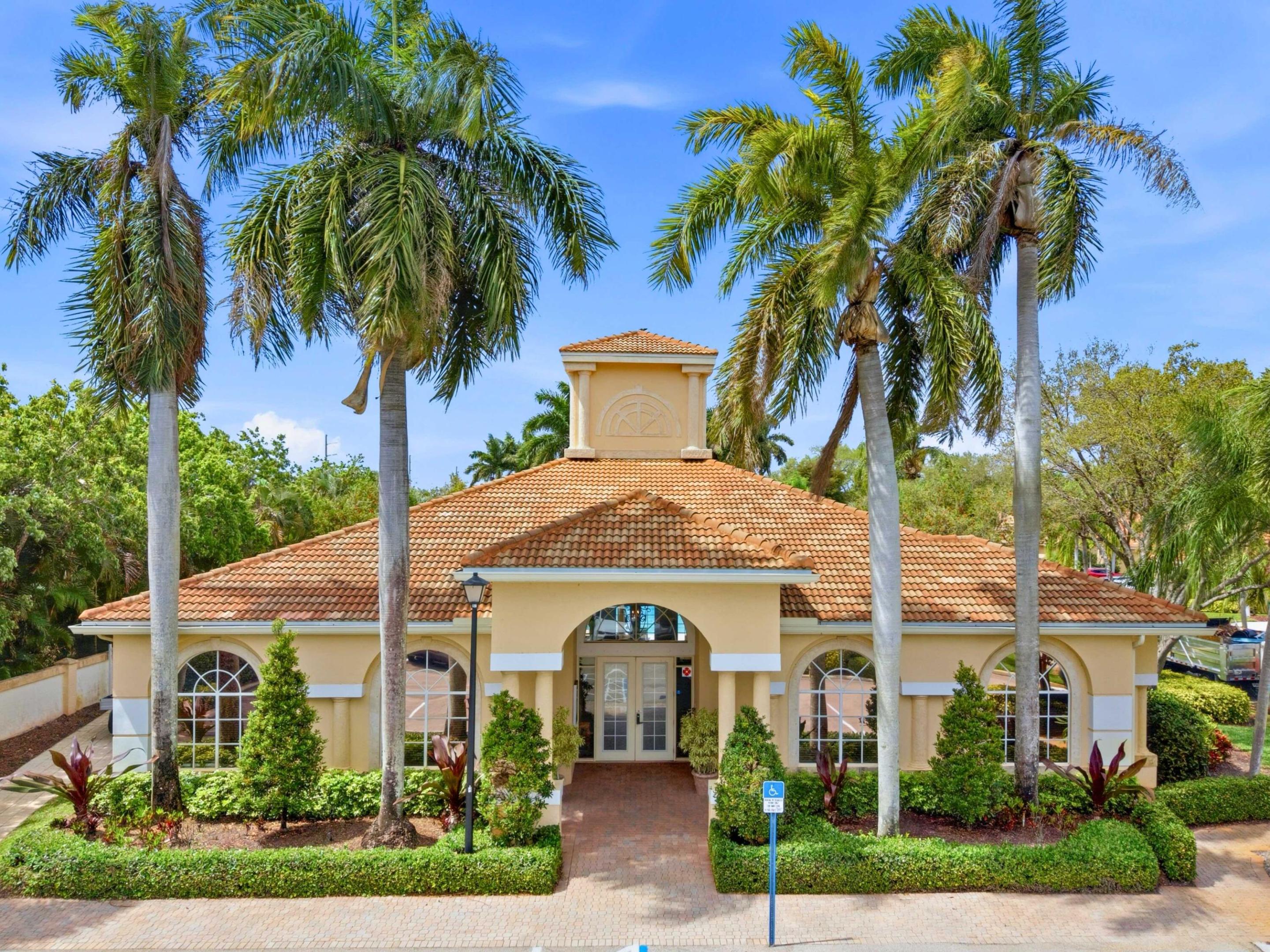 PALLADIUM TWIN LAKES - Residential