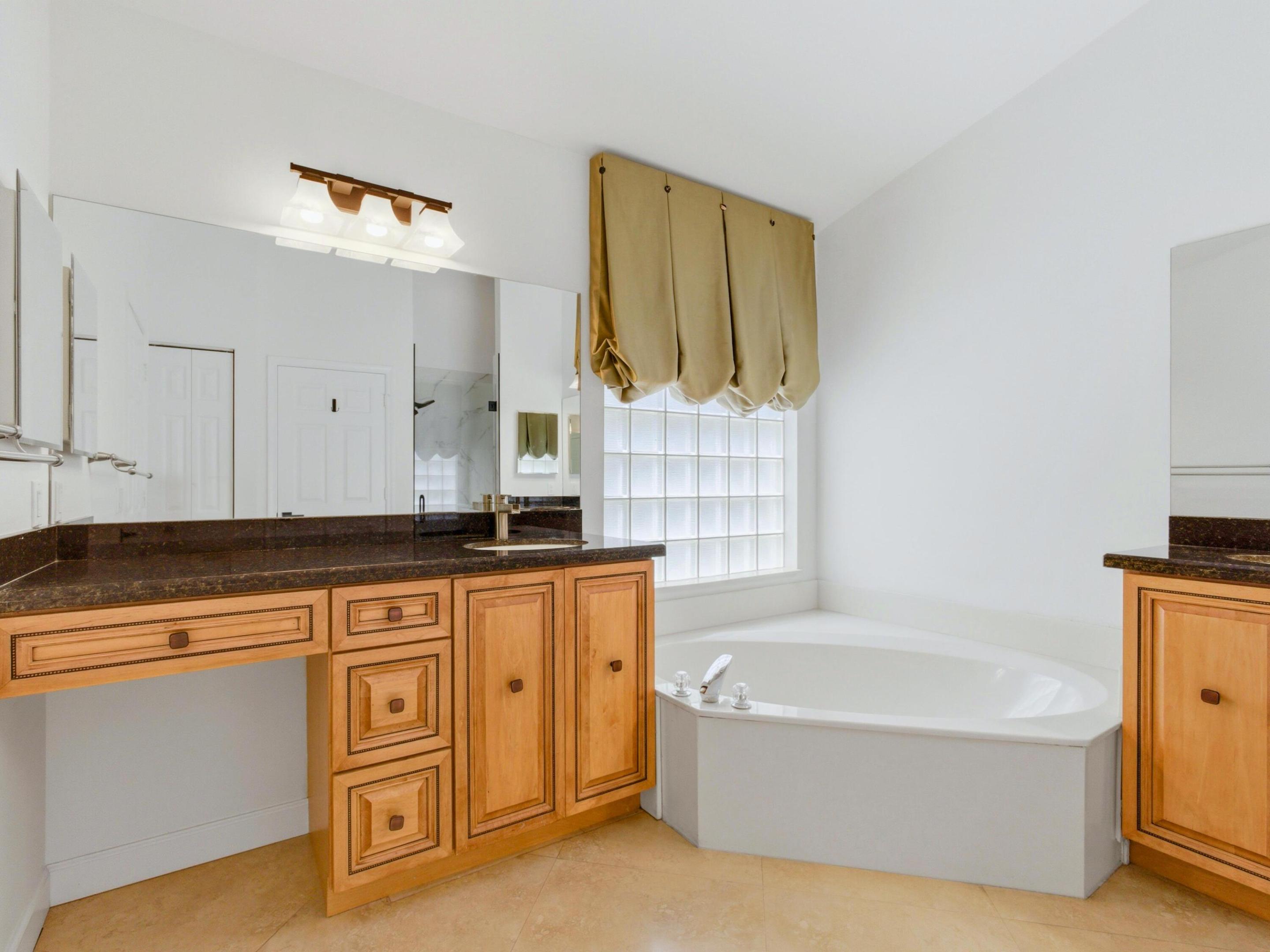 PALLADIUM TWIN LAKES - Residential