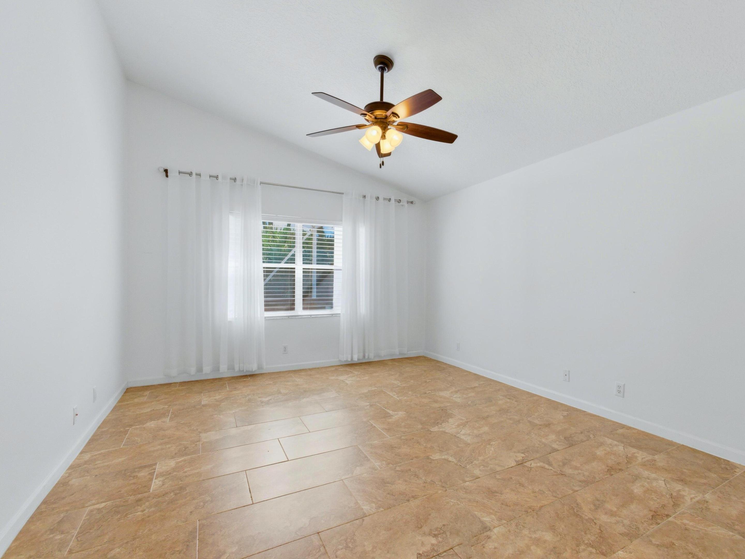 PALLADIUM TWIN LAKES - Residential