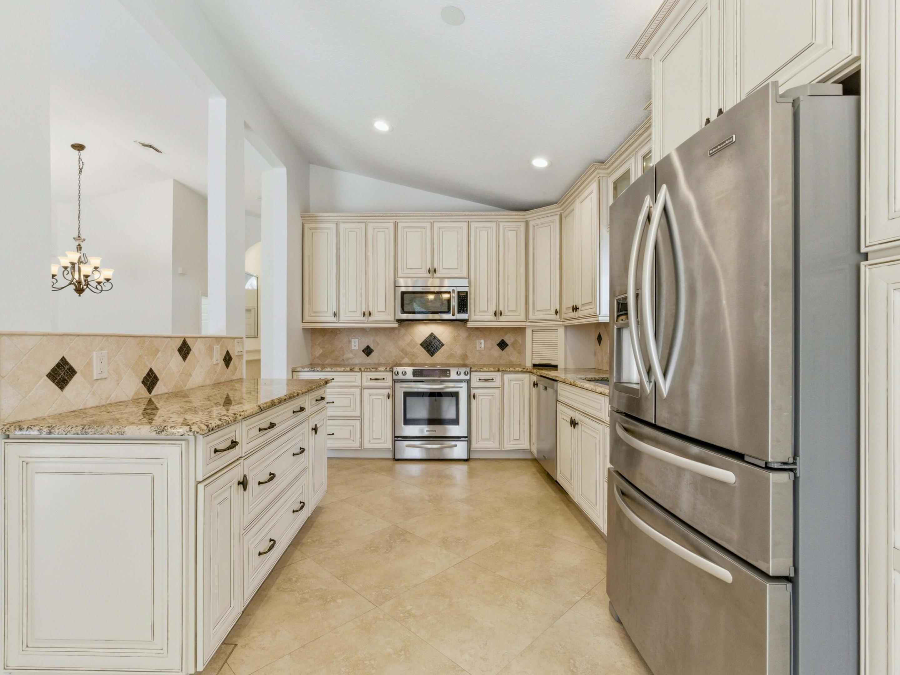 PALLADIUM TWIN LAKES - Residential