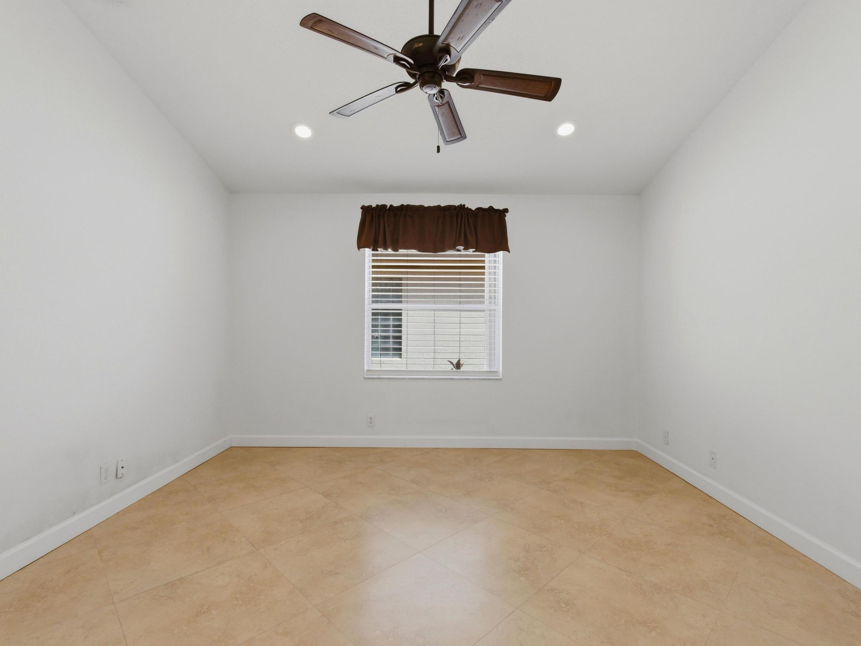 PALLADIUM TWIN LAKES - Residential