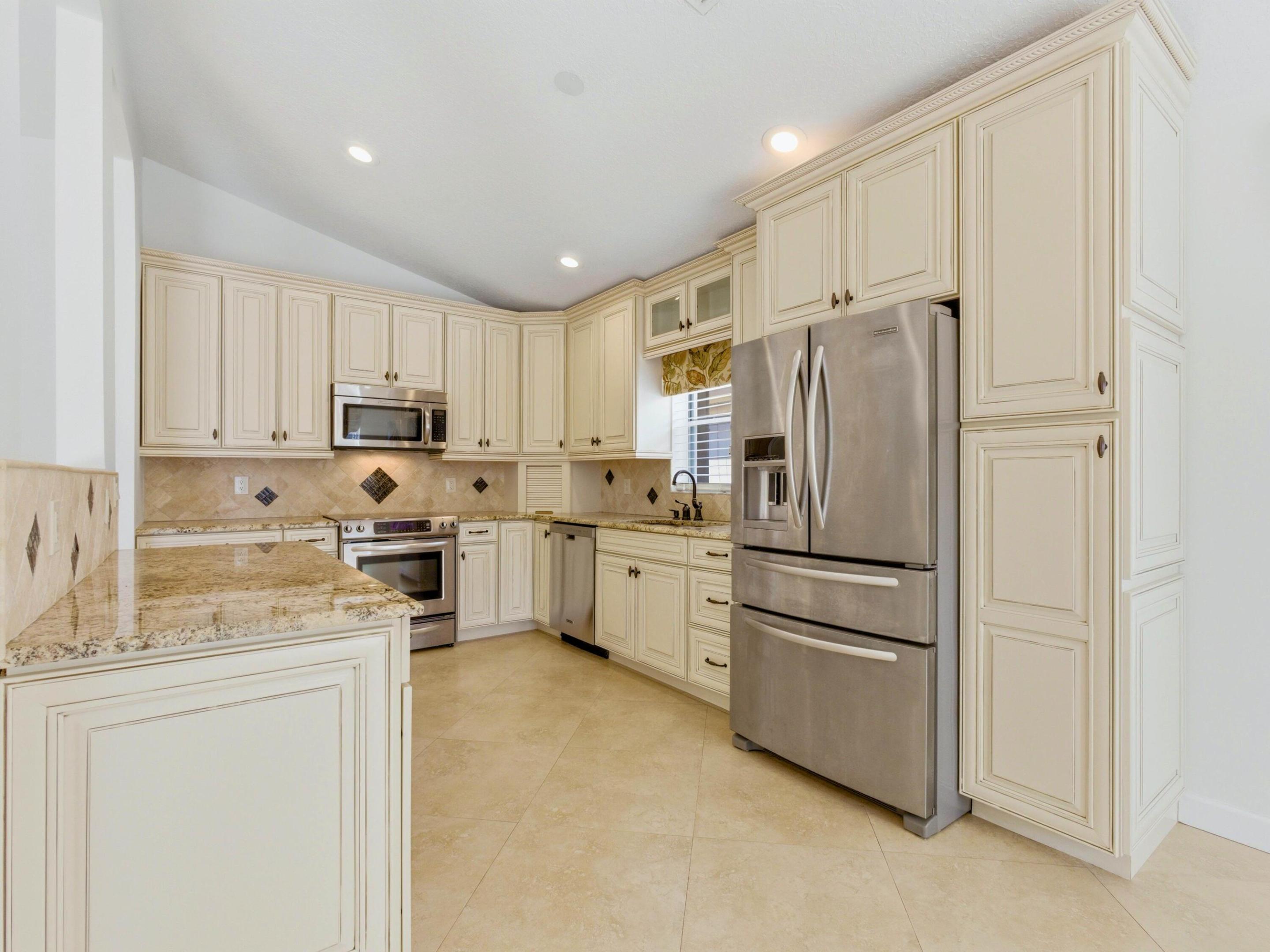 PALLADIUM TWIN LAKES - Residential