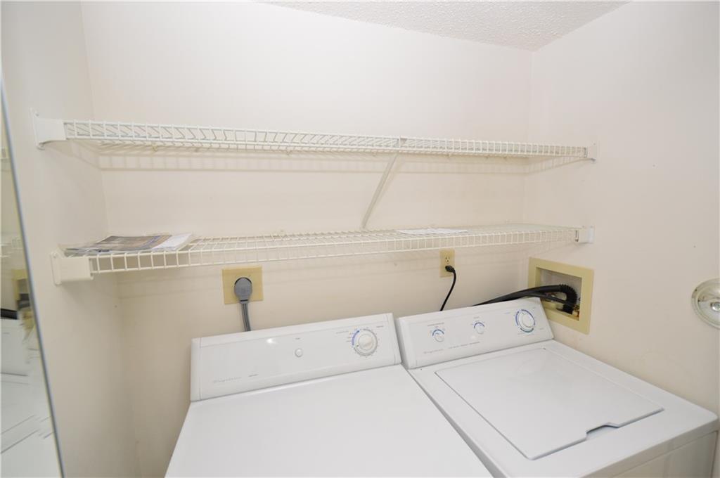 Addison Pointe - Residential Lease