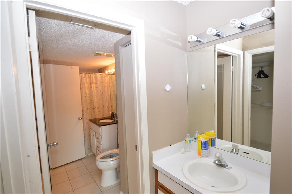 Addison Pointe - Residential Lease