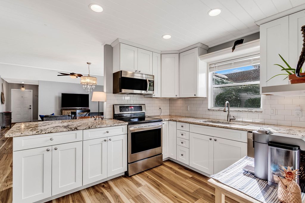 Photo of 506 Sweet Wood Way, Wellington, FL 33414 (MLS # B26031441)
