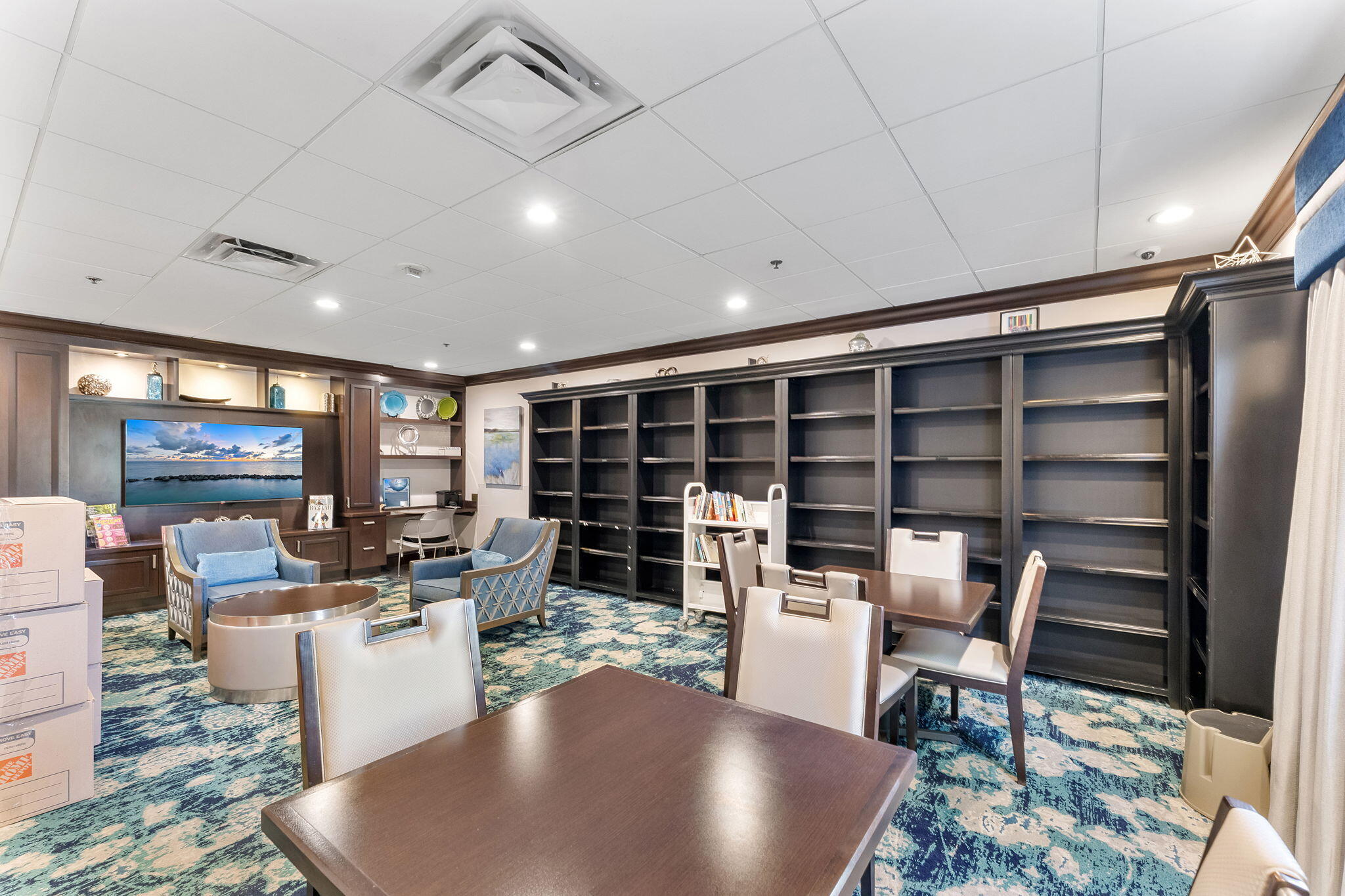 ILLUSTRE VILLAGE CONDO - Residential