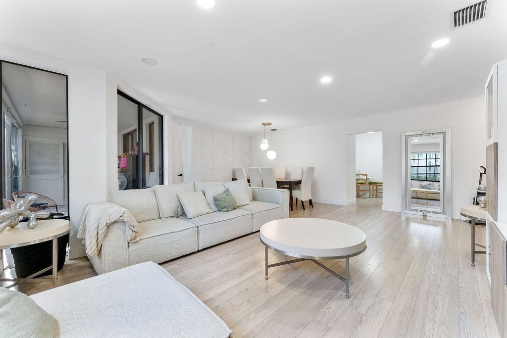 Photo of 5171 Floria Drive #H, Boynton Beach, FL 33437 (MLS # B26011929)