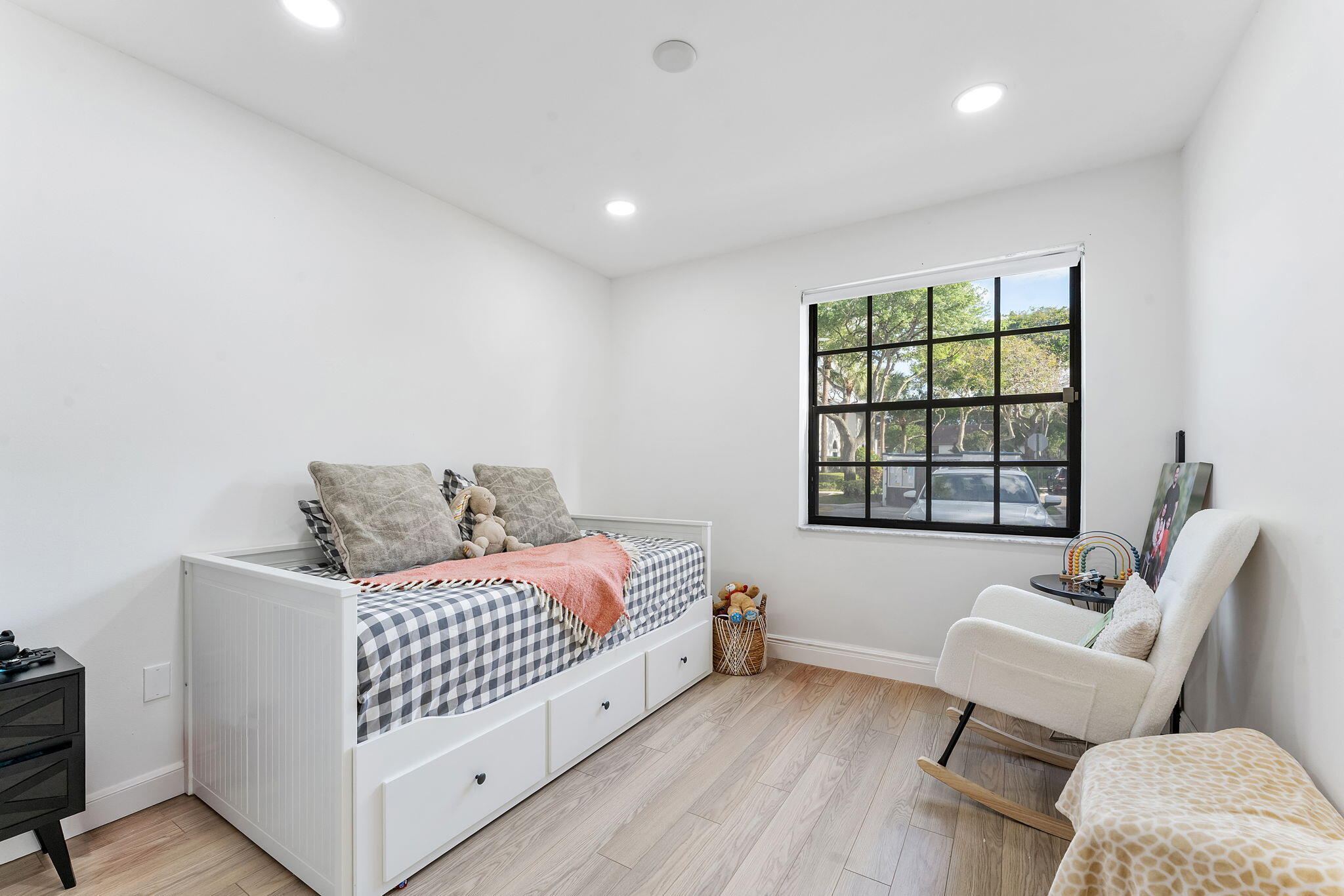 ILLUSTRE VILLAGE CONDO - Residential