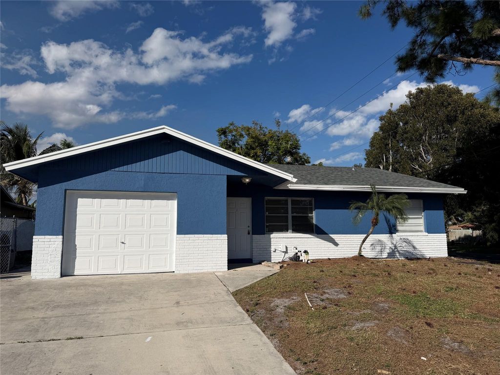 Photo of 703 SW 4th Avenue, Boynton Beach, FL 33426 (MLS # F10549428)