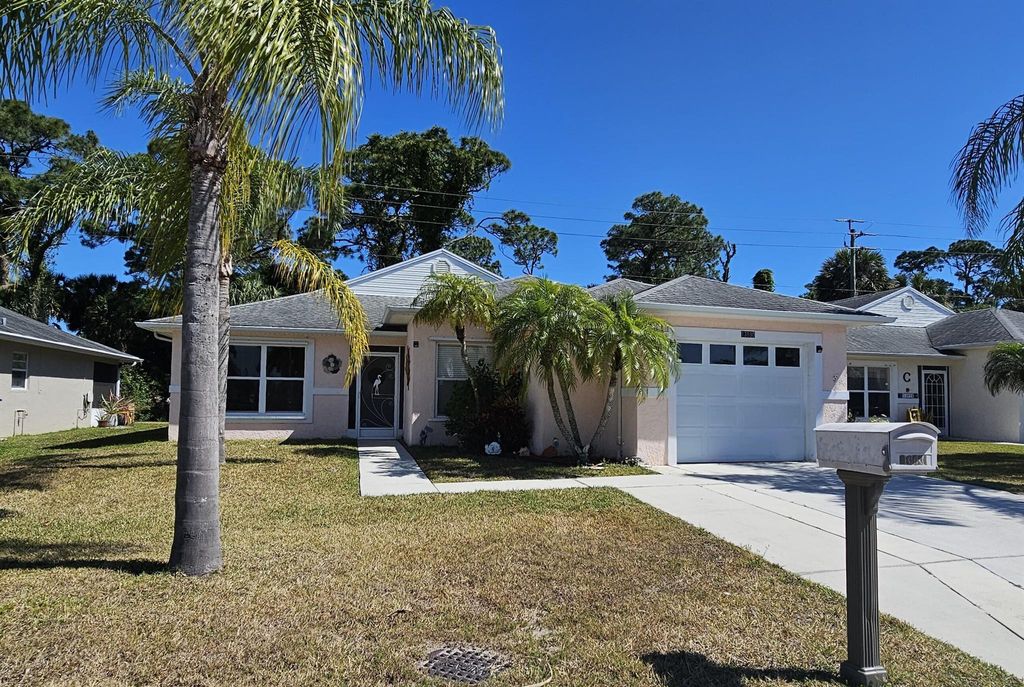 Photo of 13930 Aguila Avenue, Fort Pierce, FL 34951 (MLS # R10977350)