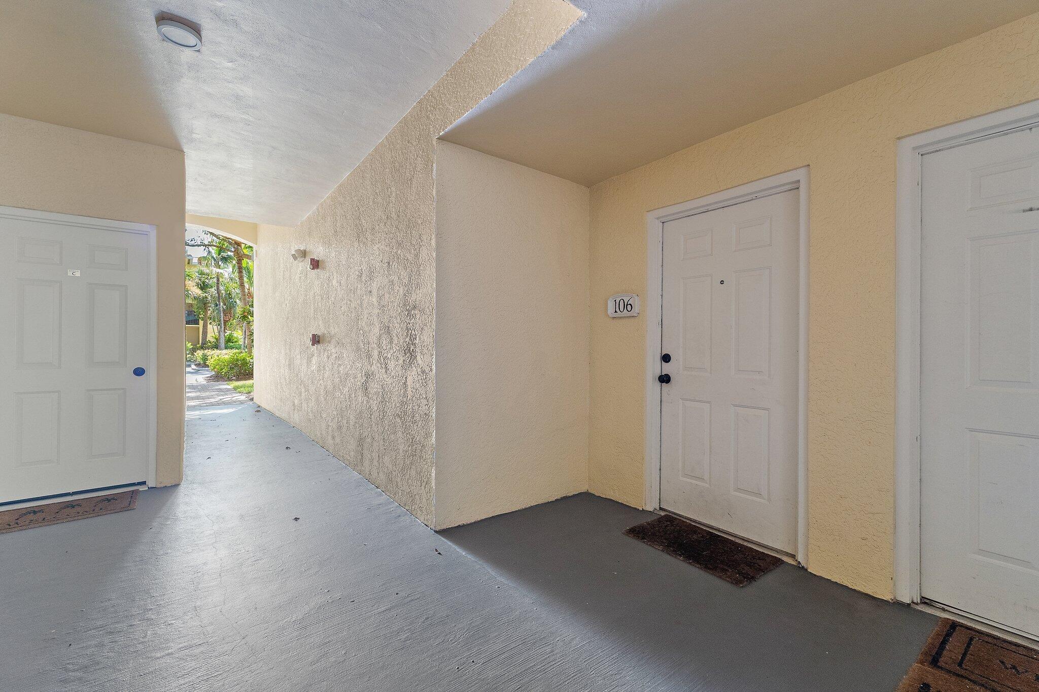 3020 ALCAZAR Place 106