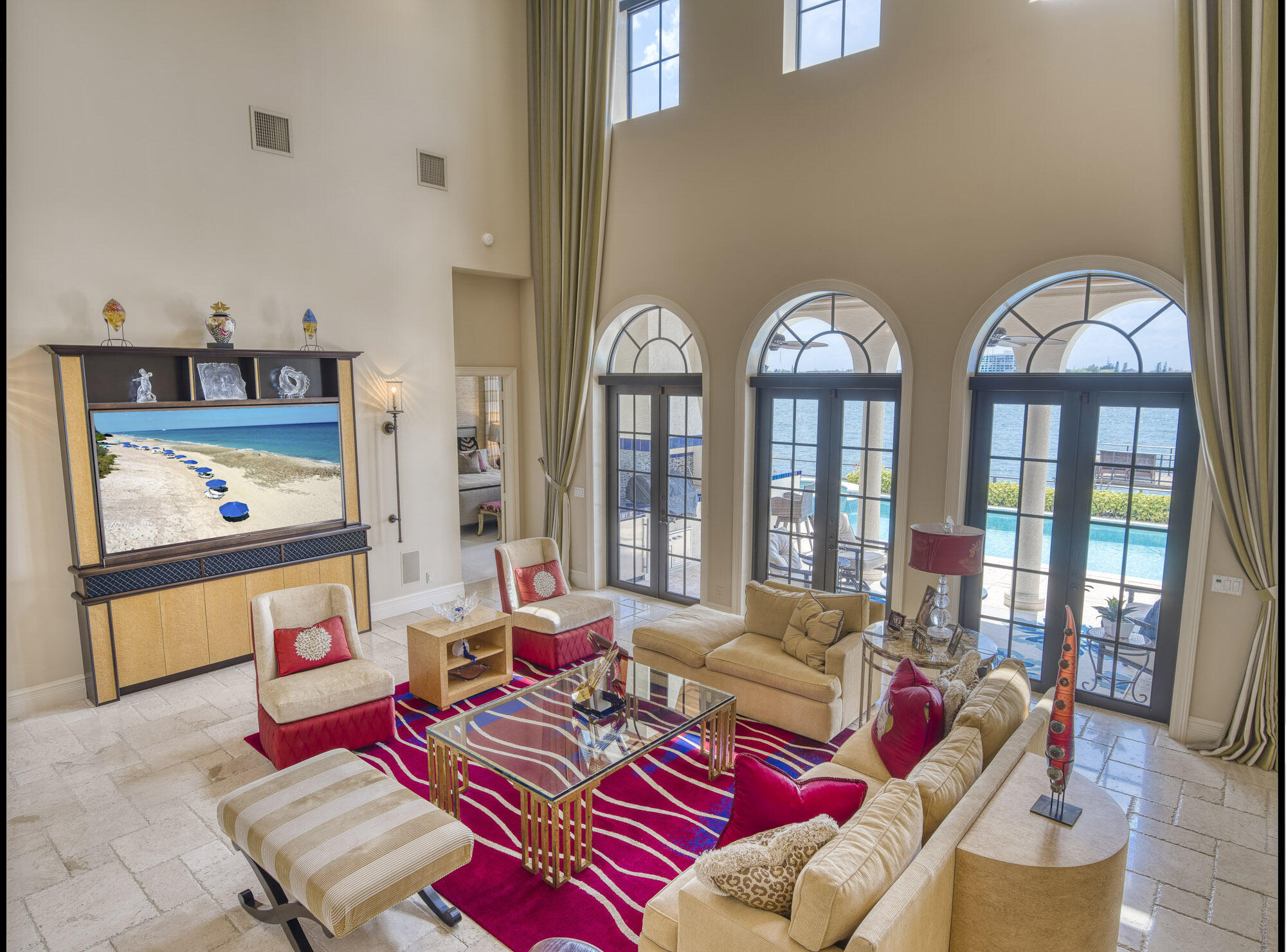 Yacht Harbor Manor - Residential