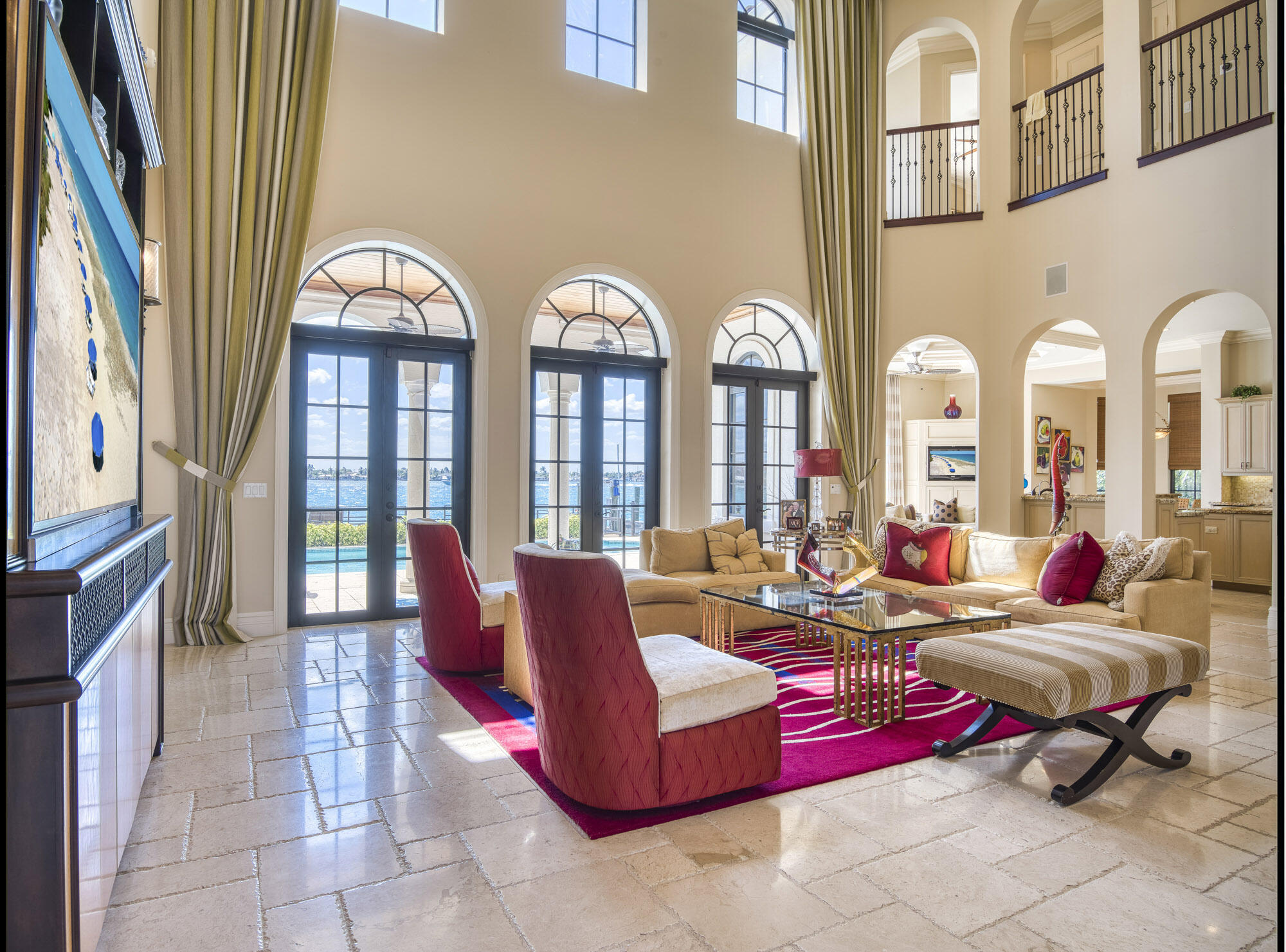 Yacht Harbor Manor - Residential