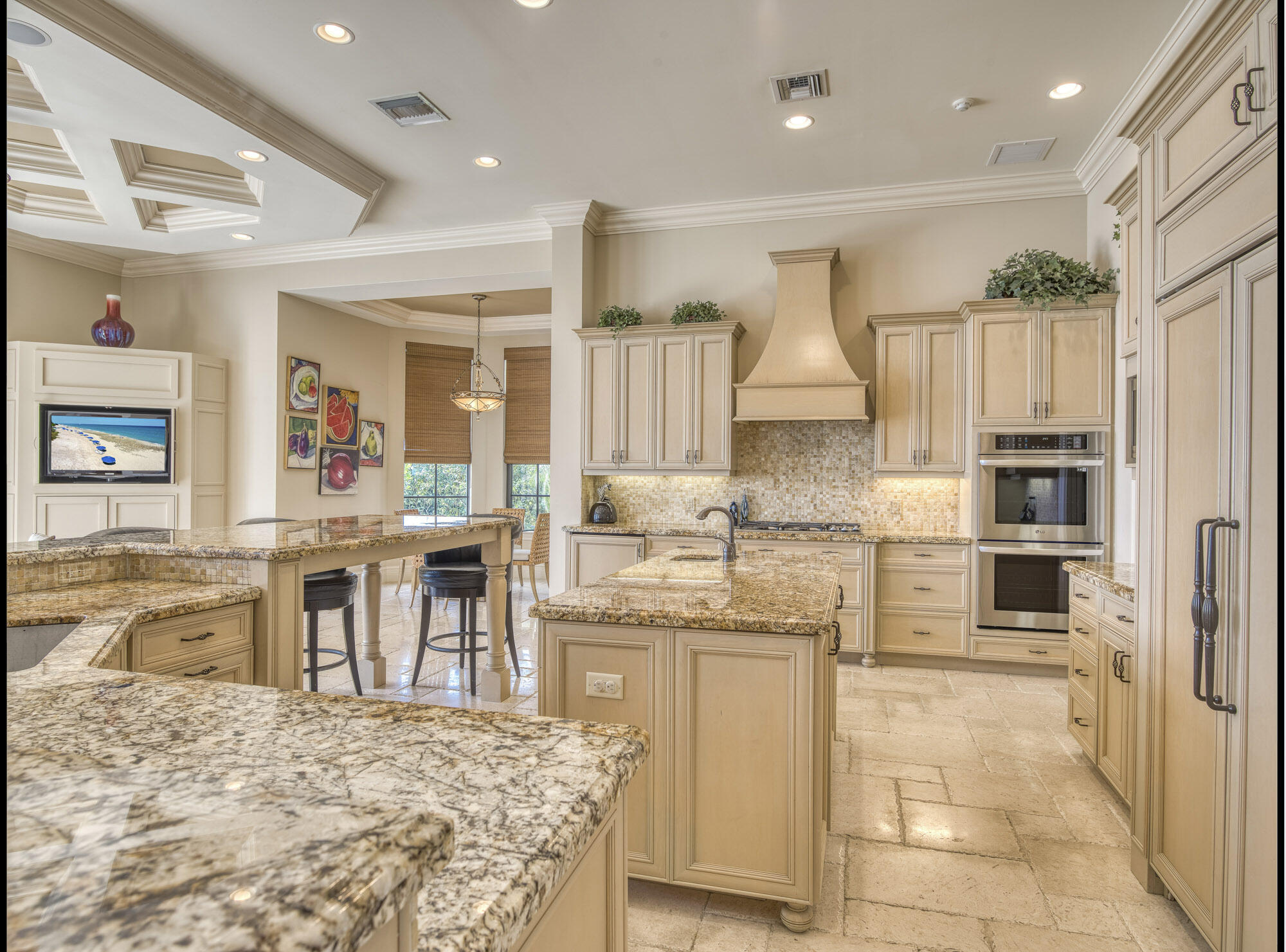 Yacht Harbor Manor - Residential