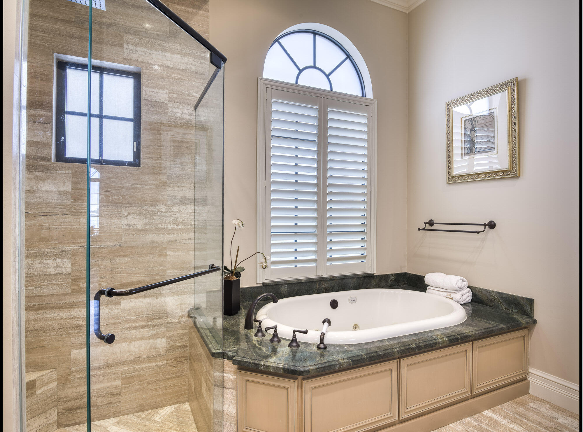 Yacht Harbor Manor - Residential