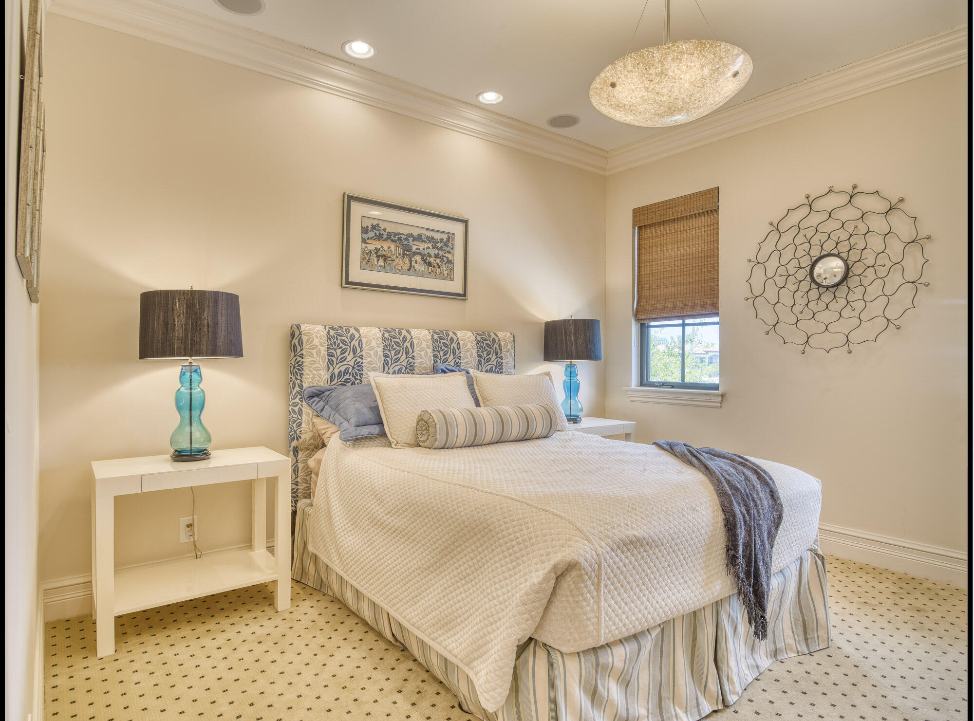 Yacht Harbor Manor - Residential