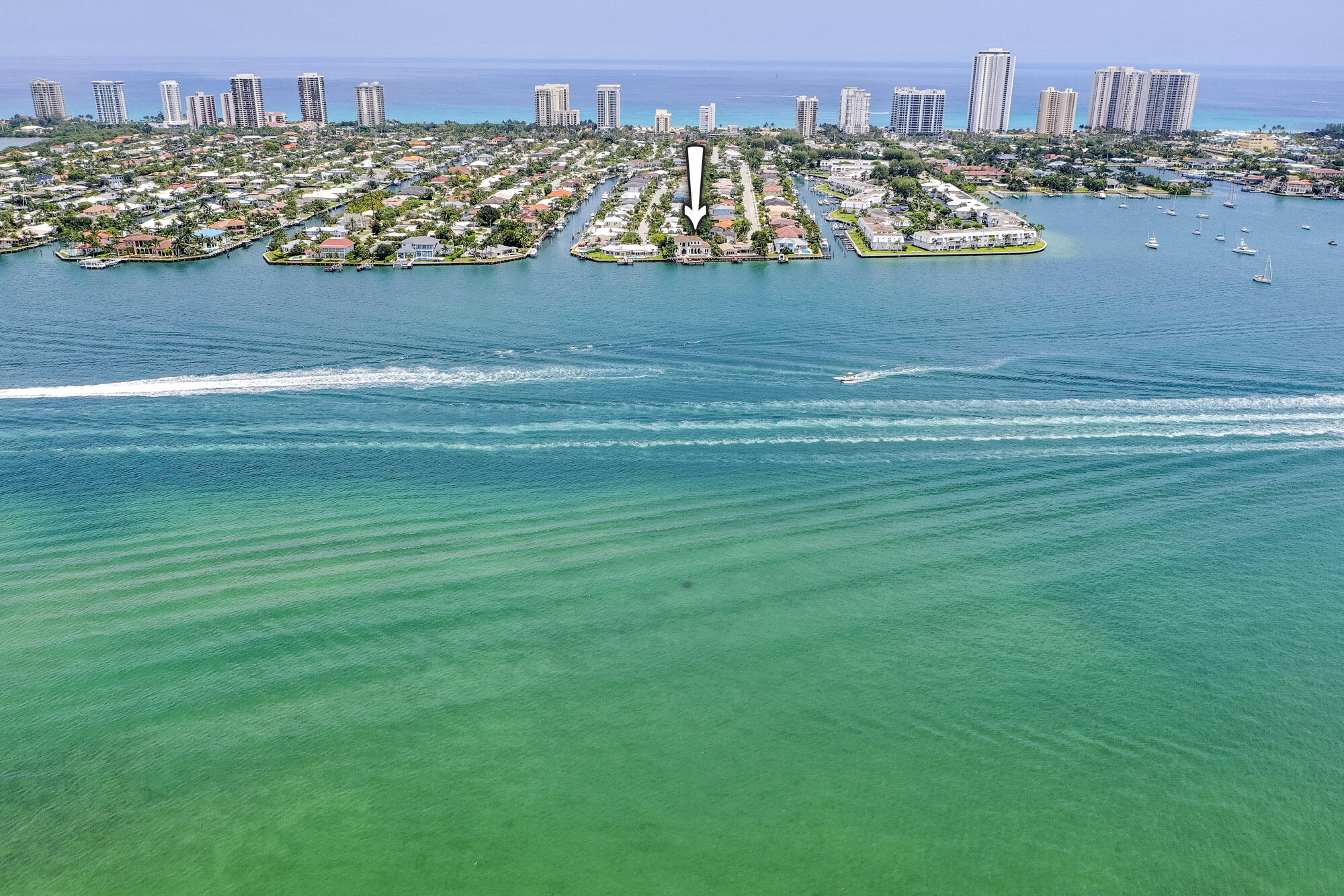 Yacht Harbor Manor - Residential