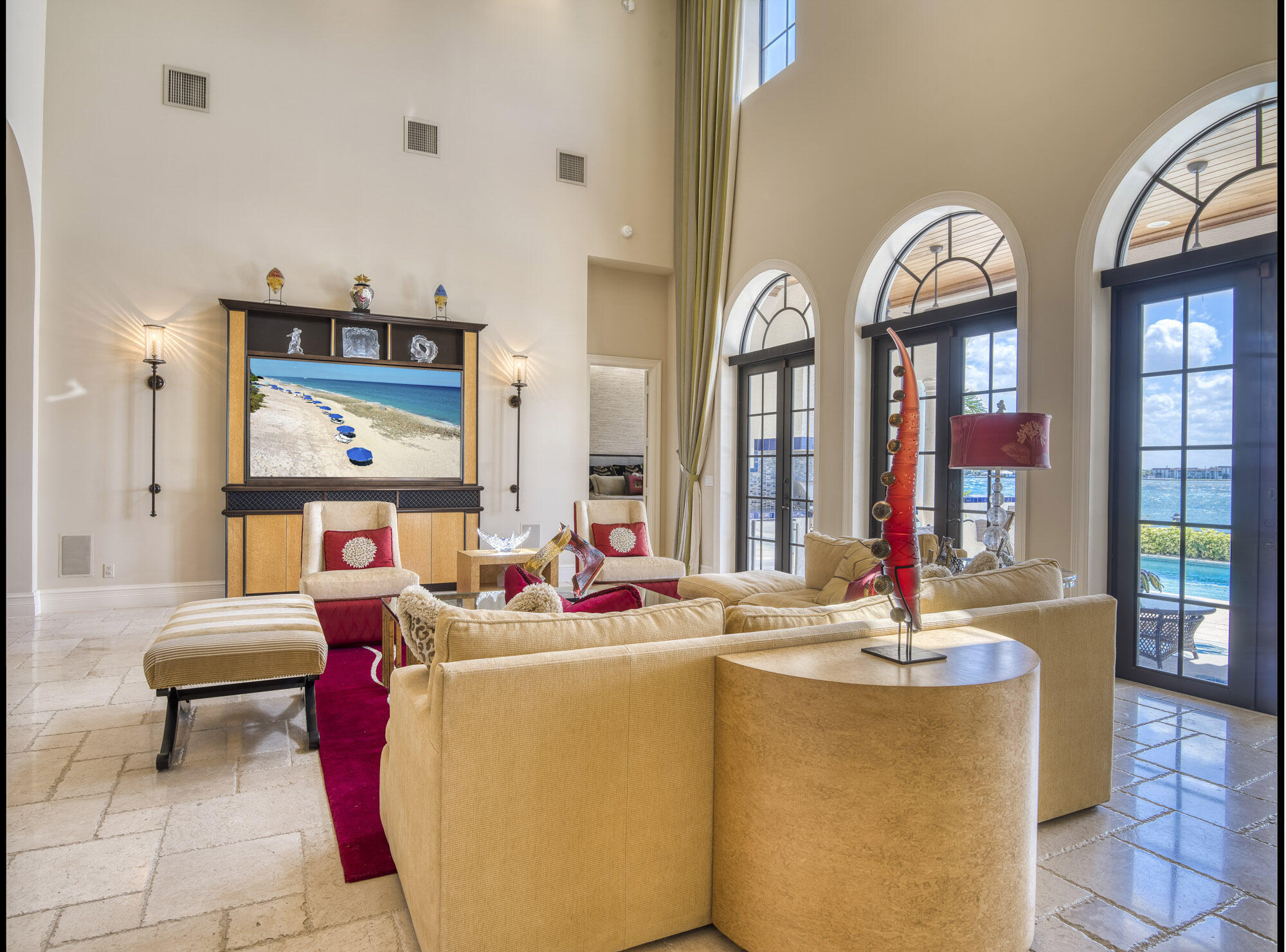 Yacht Harbor Manor - Residential