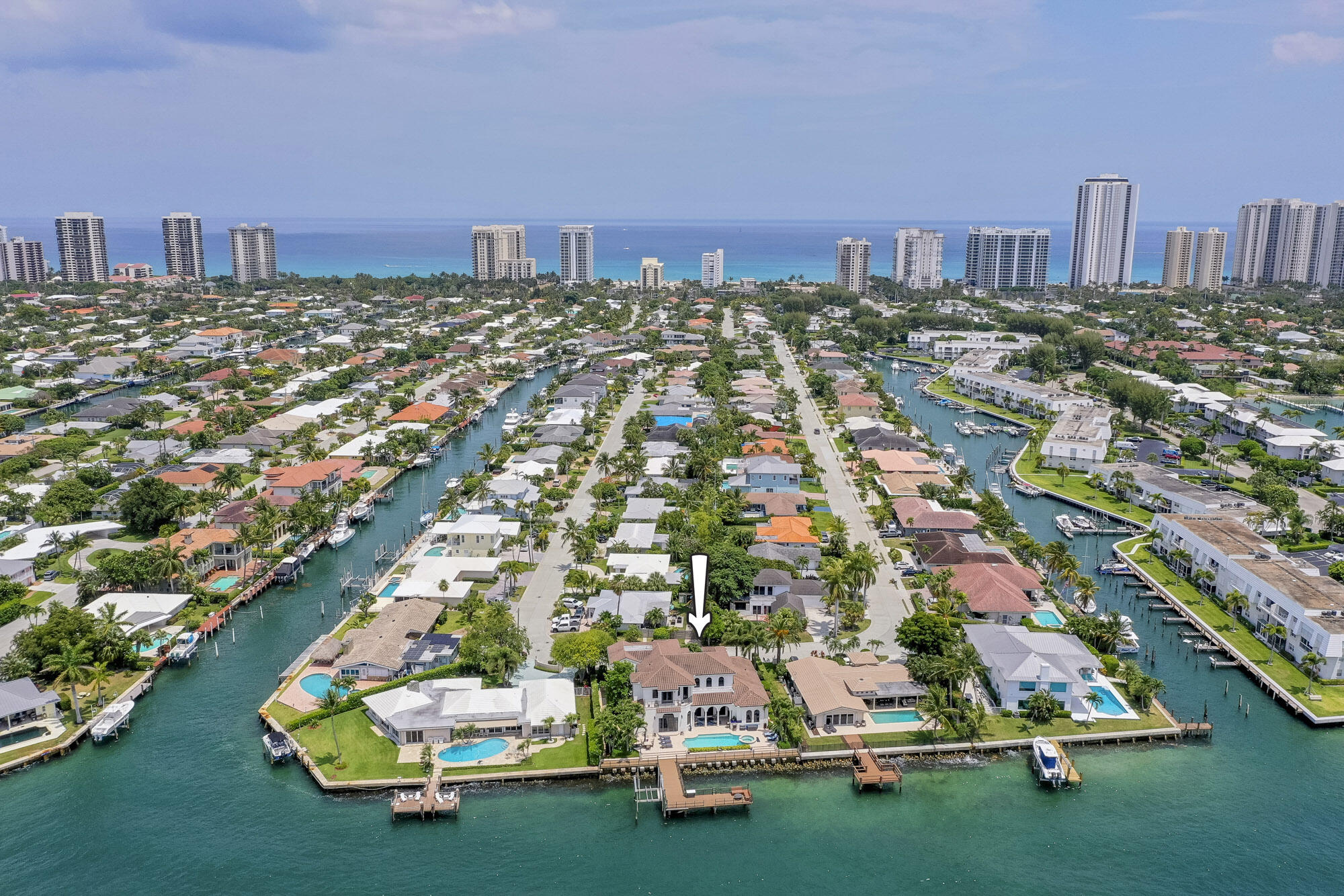 Yacht Harbor Manor - Residential