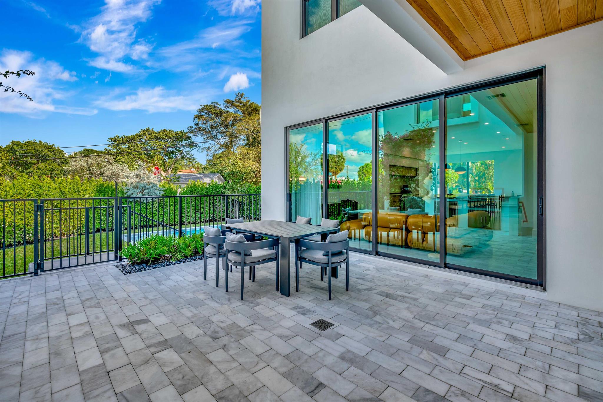 PARK CENTRAL RPD - Residential Lease