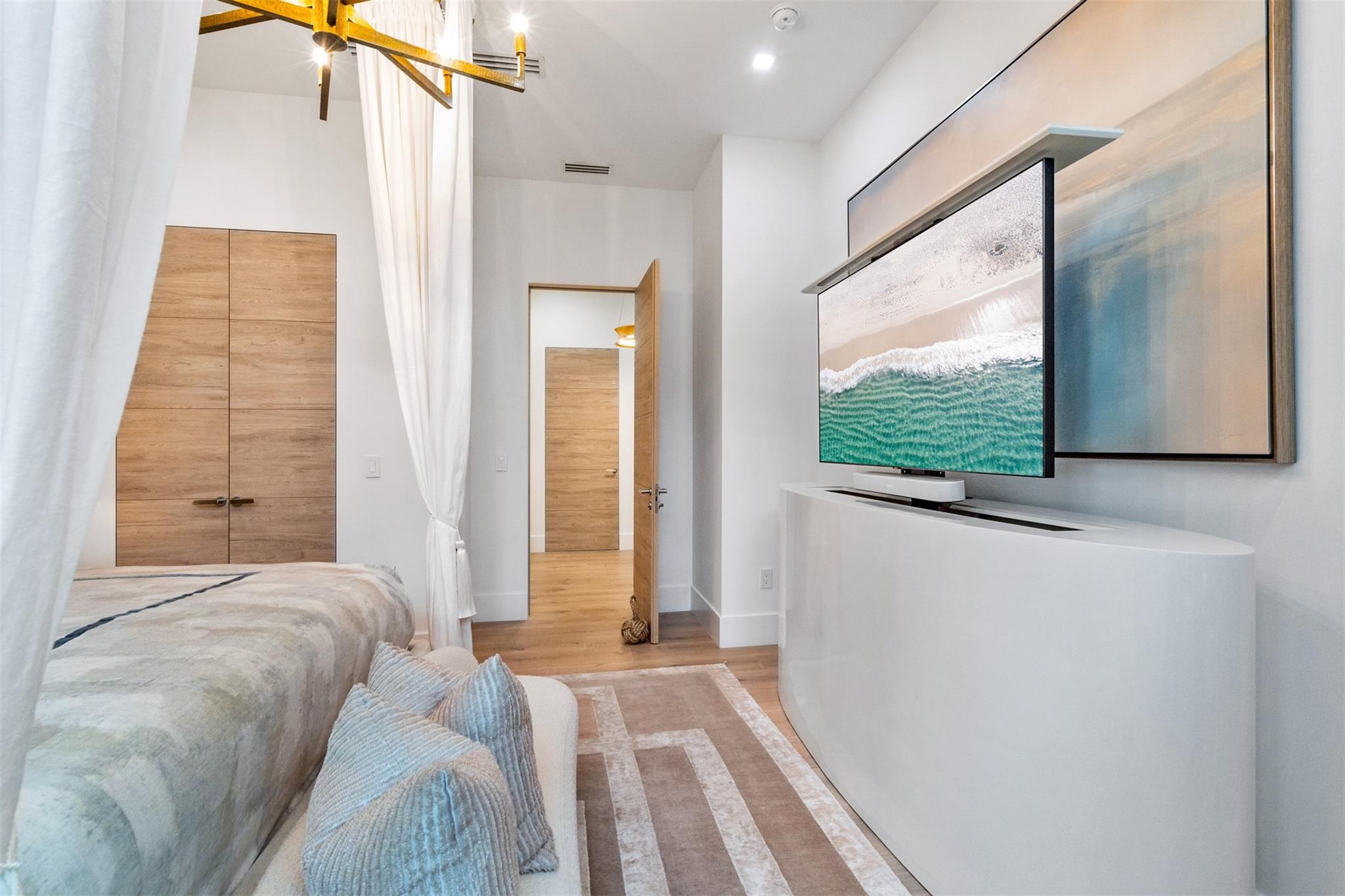 Isla Bahia 47-27 B - Residential