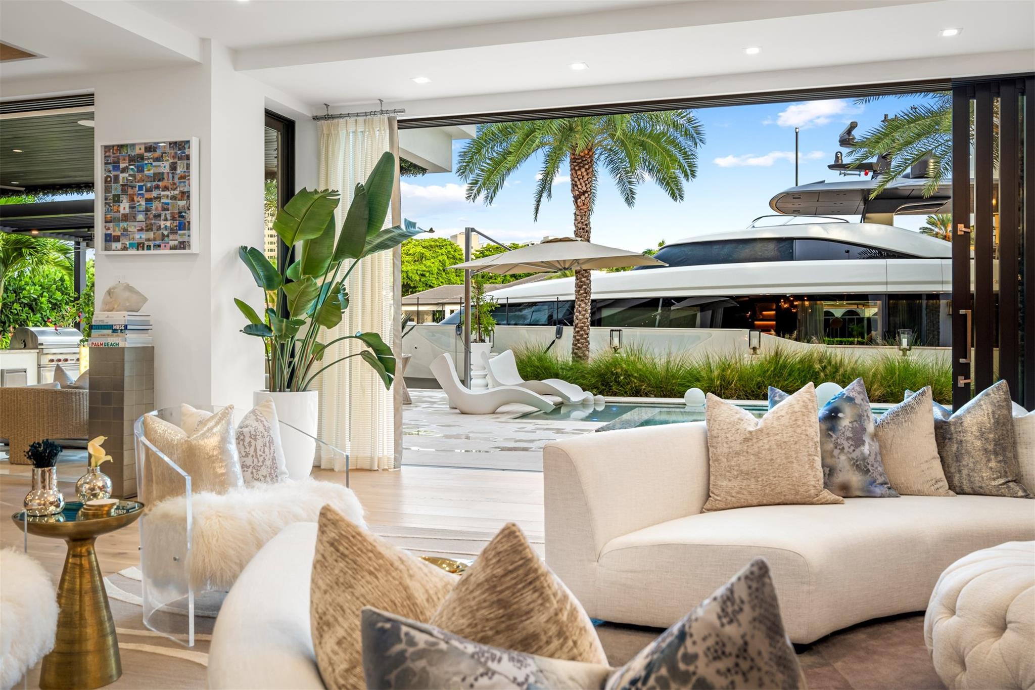 Isla Bahia 47-27 B - Residential