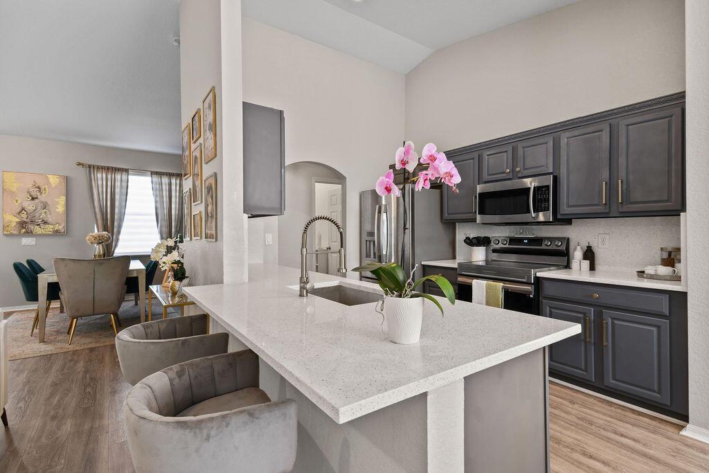 PORT ST LUCIE-SECTION 04 - Residential