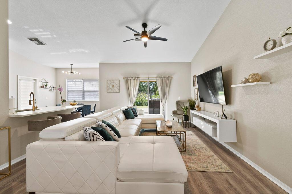 PORT ST LUCIE-SECTION 04 - Residential