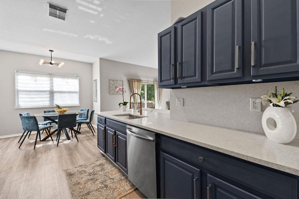 PORT ST LUCIE-SECTION 04 - Residential