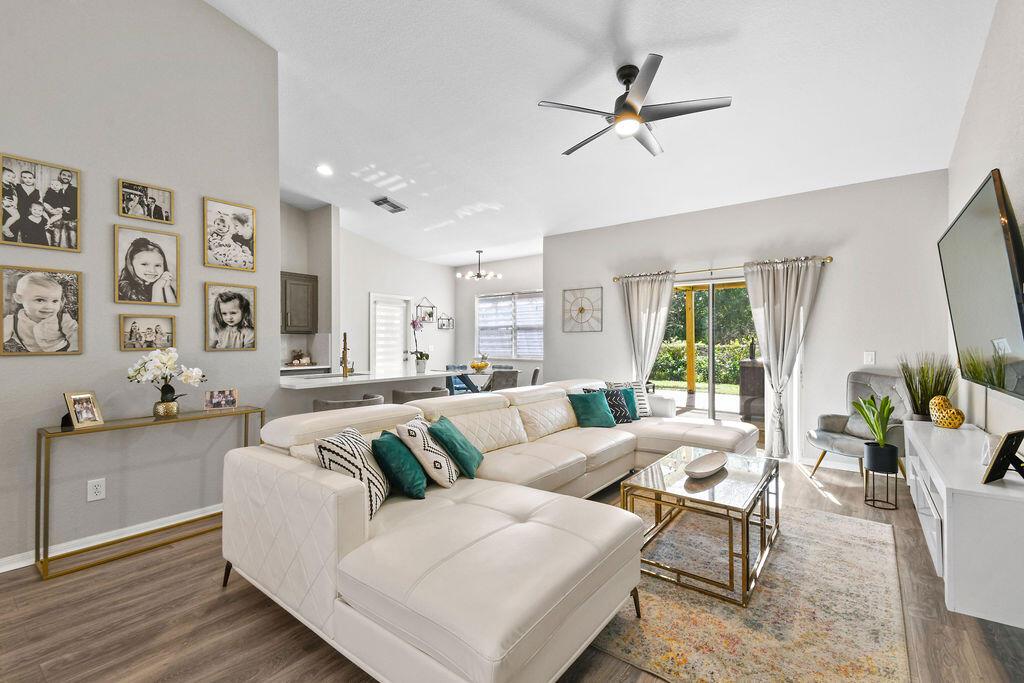 PORT ST LUCIE-SECTION 04 - Residential