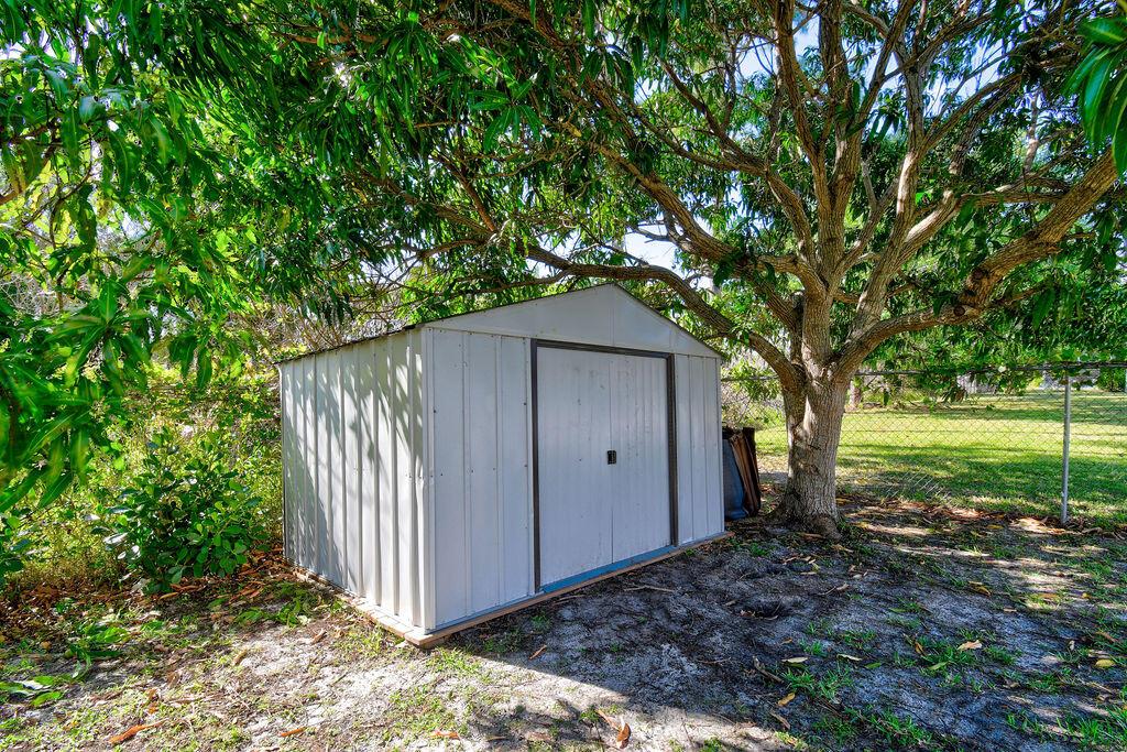 PORT ST LUCIE-SECTION 04 - Residential