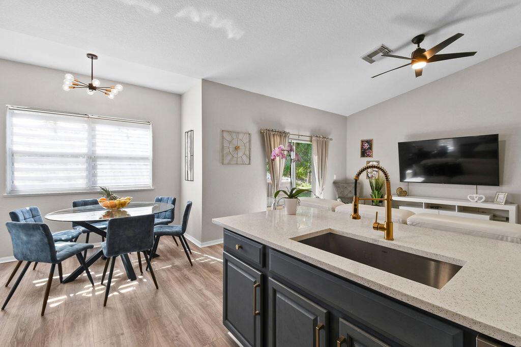 PORT ST LUCIE-SECTION 04 - Residential