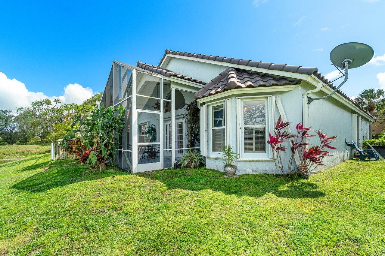 FAIRWAY COVE OF WELLINGTON - Residential Lease