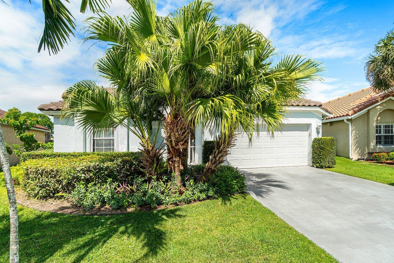 FAIRWAY COVE OF WELLINGTON - Residential Lease