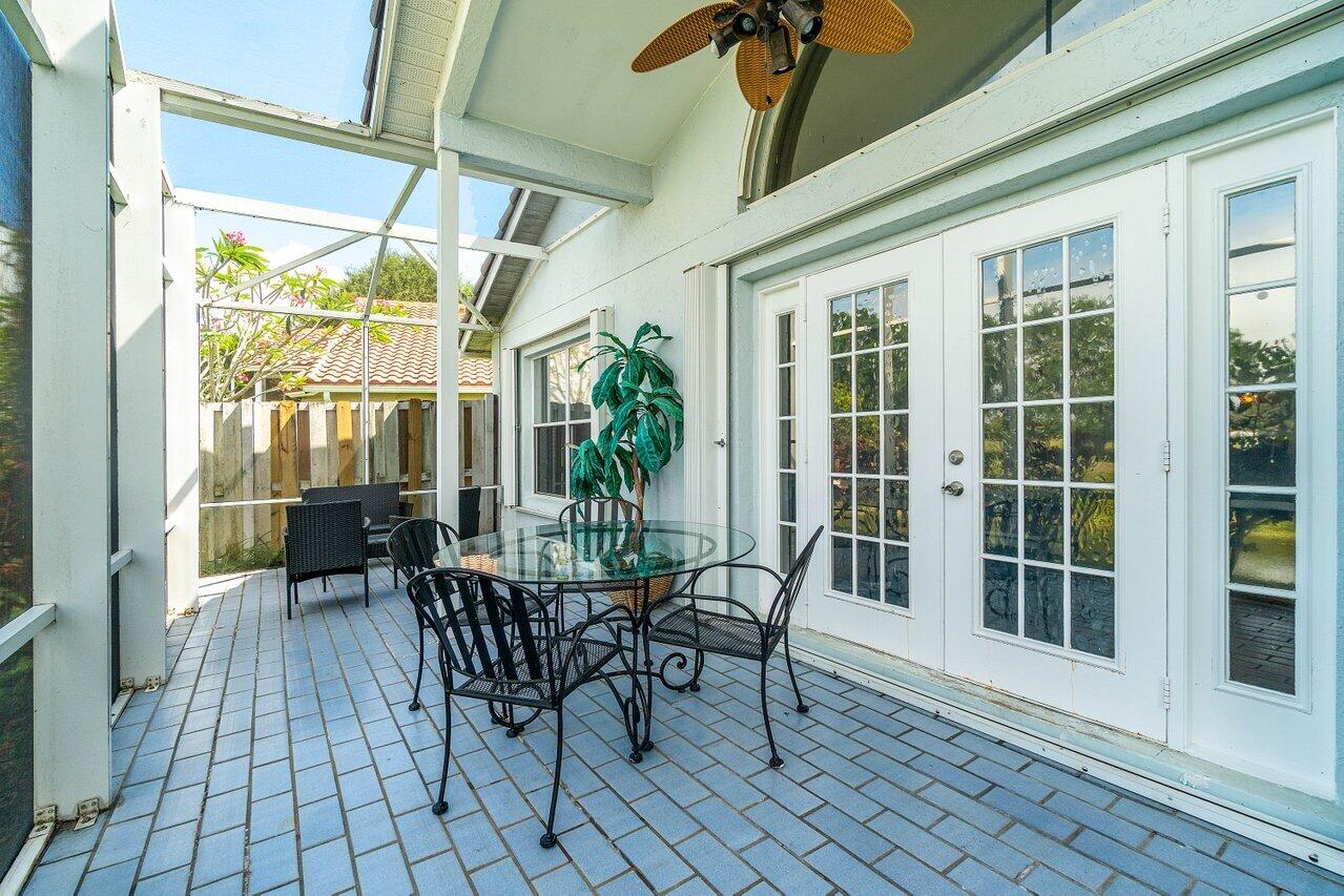 FAIRWAY COVE OF WELLINGTON - Residential Lease