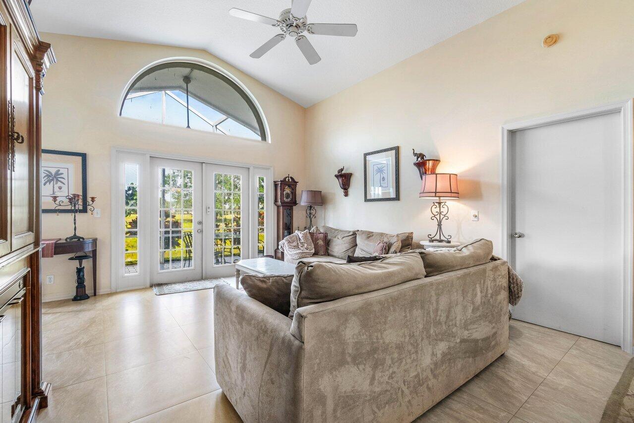 FAIRWAY COVE OF WELLINGTON - Residential Lease