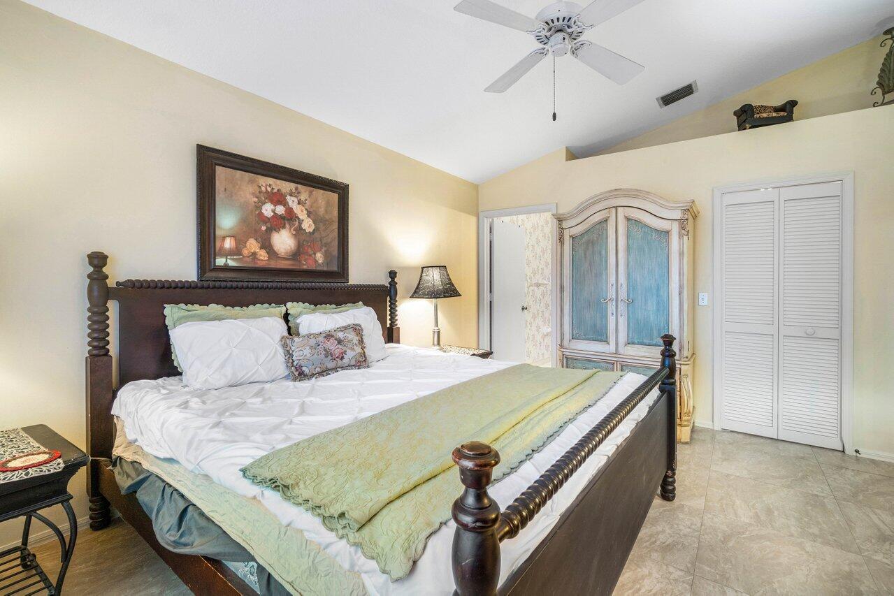 FAIRWAY COVE OF WELLINGTON - Residential Lease