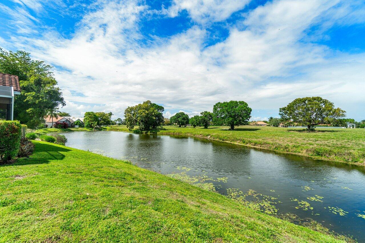 FAIRWAY COVE OF WELLINGTON - Residential Lease