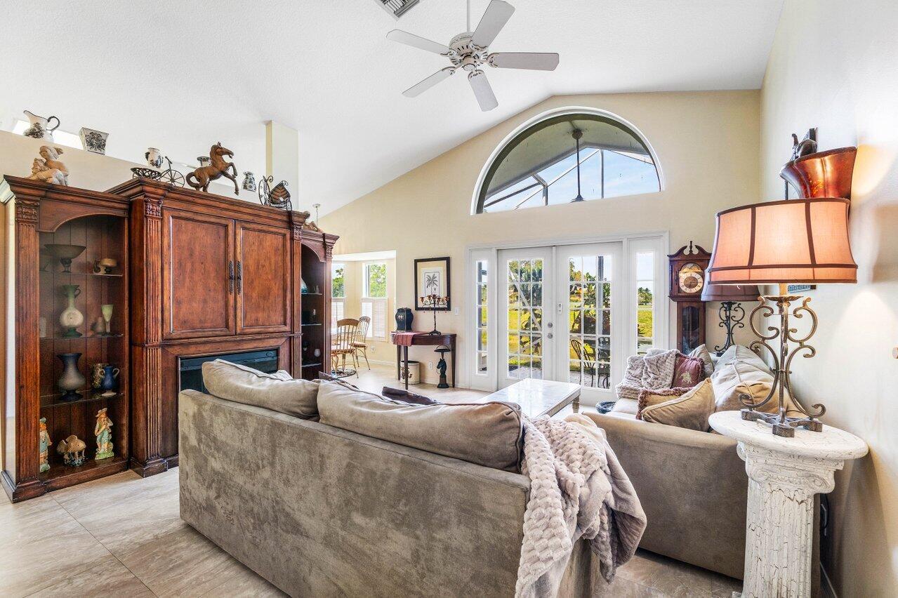 FAIRWAY COVE OF WELLINGTON - Residential Lease