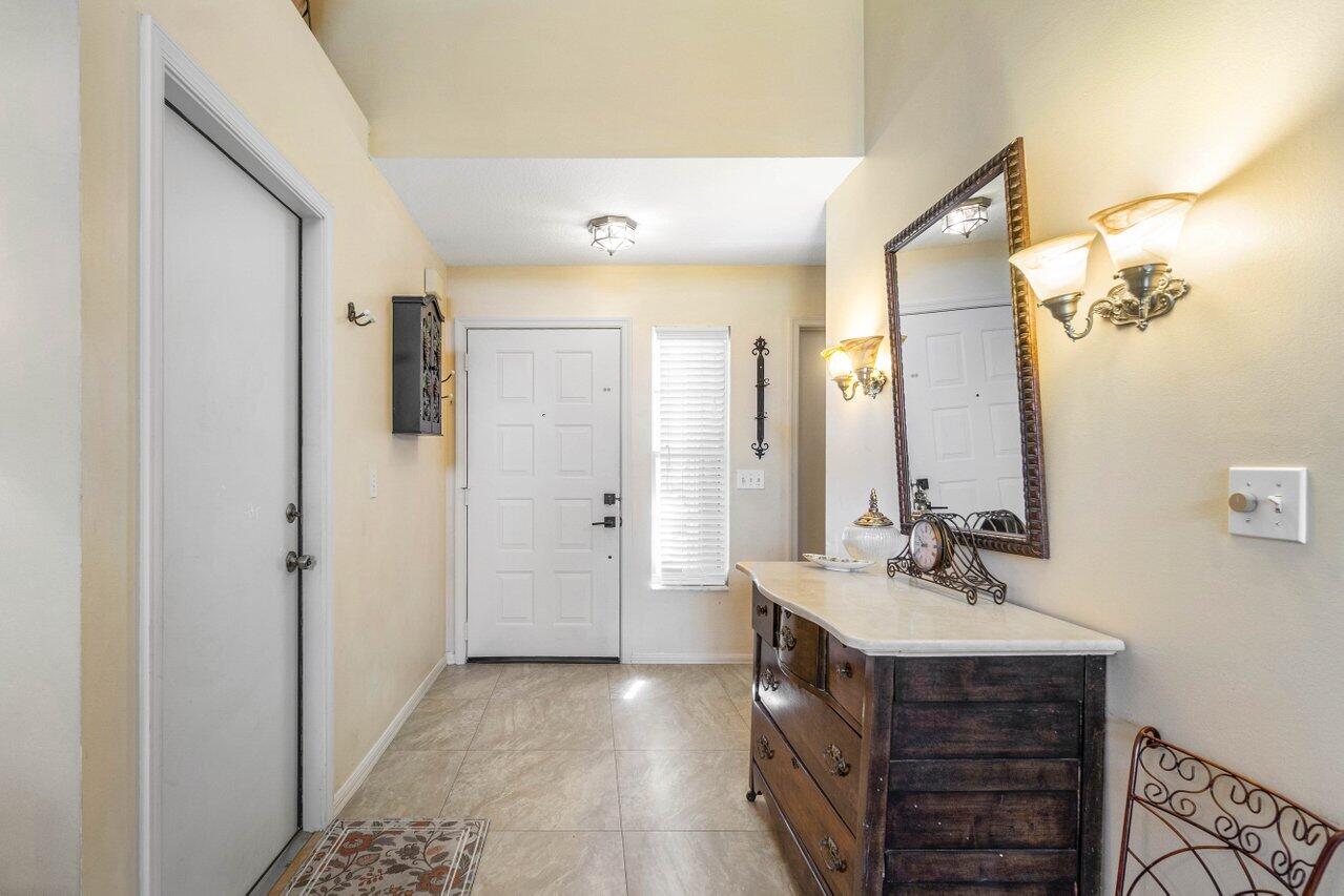 FAIRWAY COVE OF WELLINGTON - Residential Lease