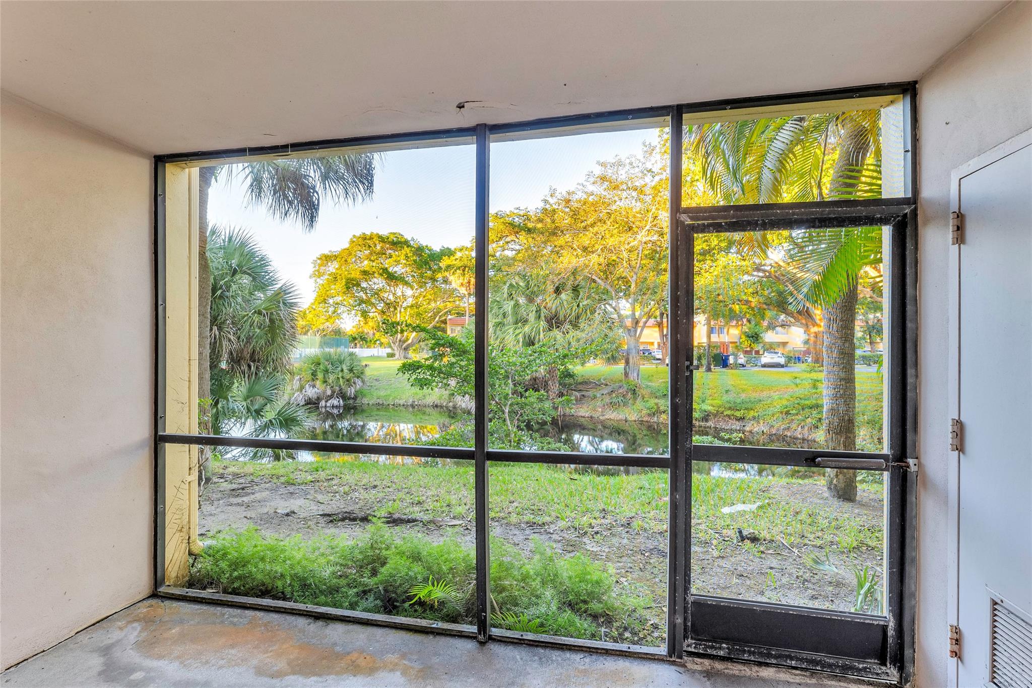 BOCA TERRACE COND PHASE I - Residential