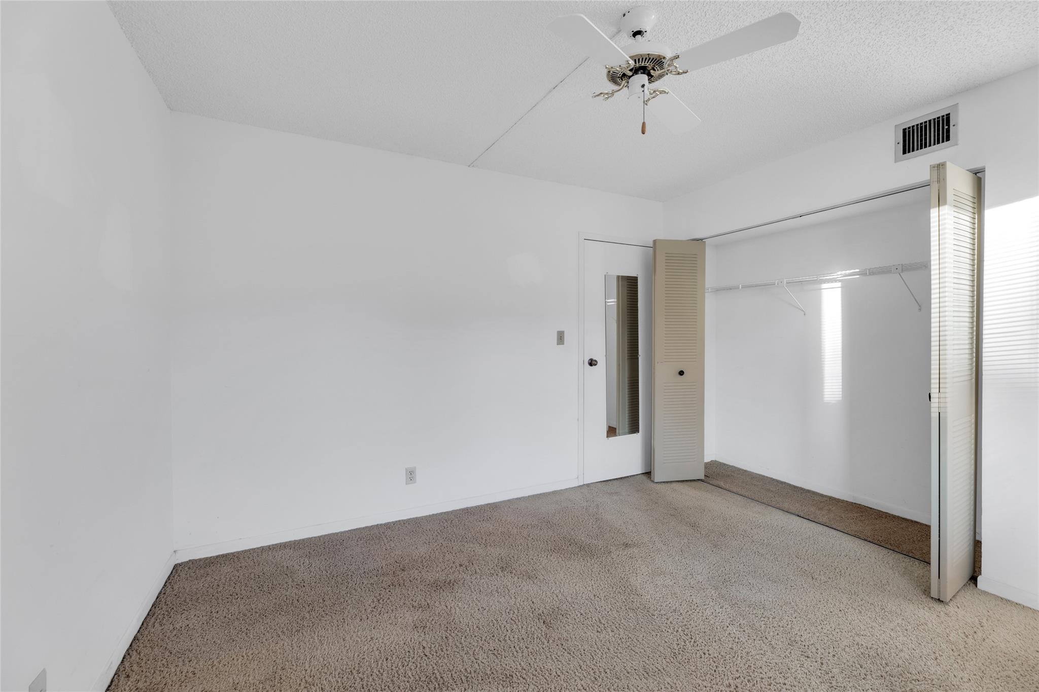 BOCA TERRACE COND PHASE I - Residential