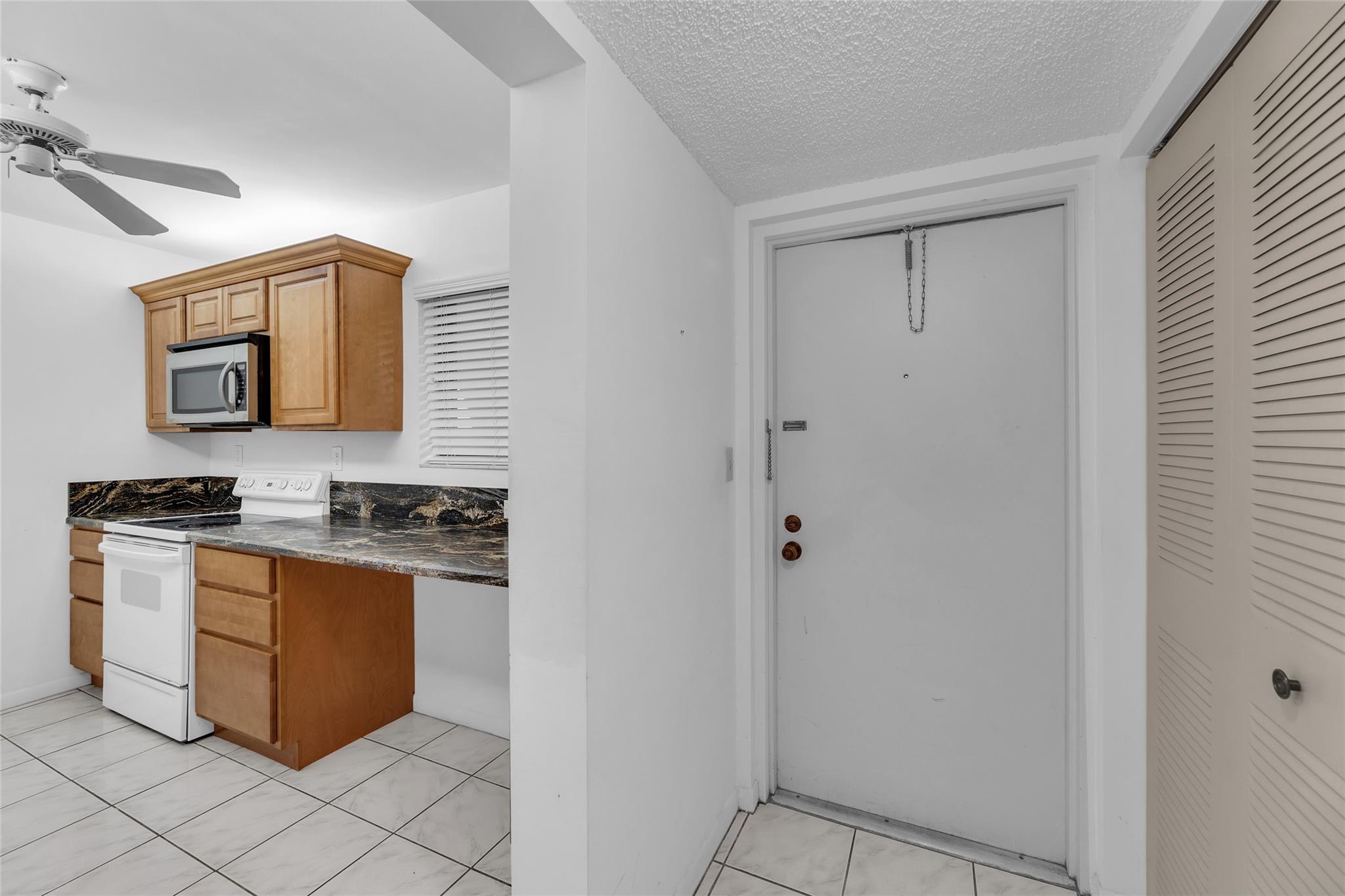 BOCA TERRACE COND PHASE I - Residential