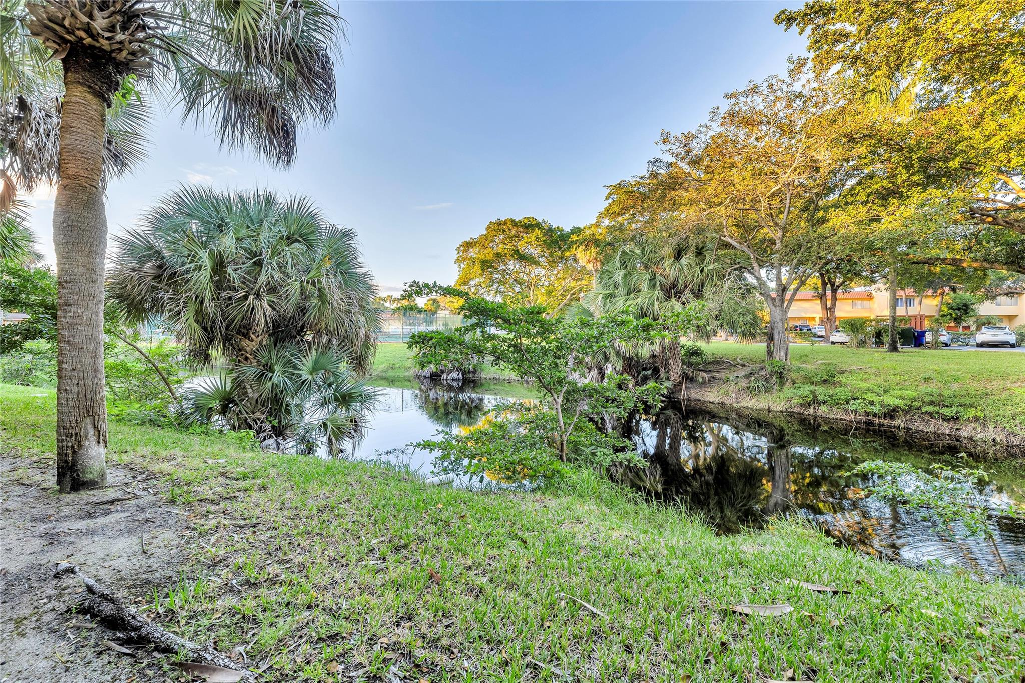 BOCA TERRACE COND PHASE I - Residential