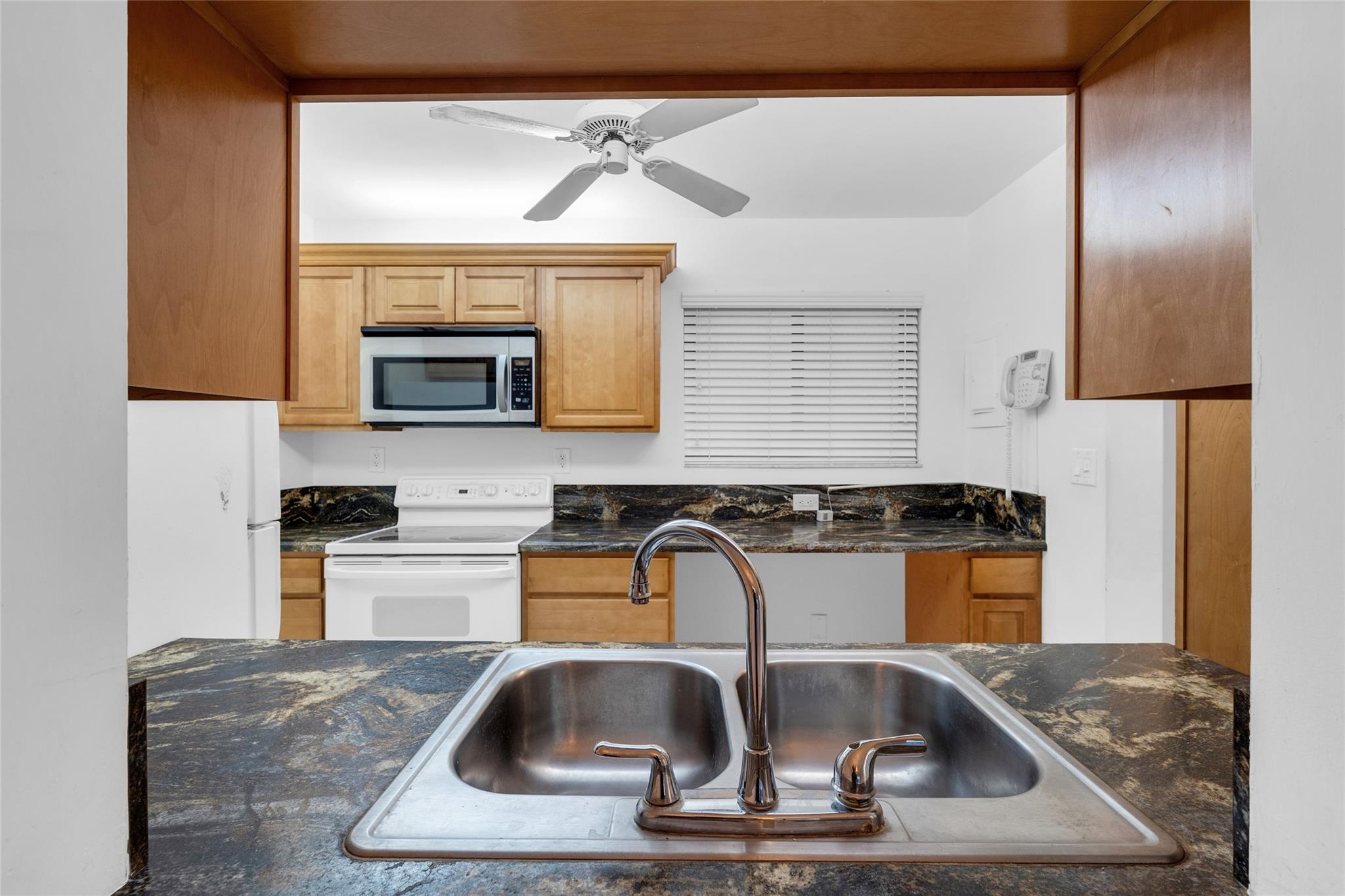 BOCA TERRACE COND PHASE I - Residential