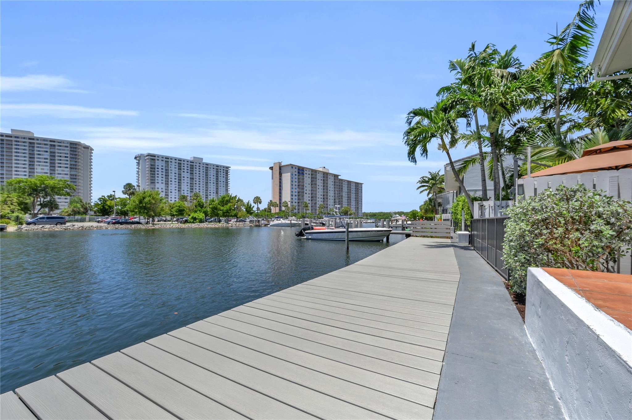 POINCIANA IS YT & RCQ CLUB CONDO - Residential