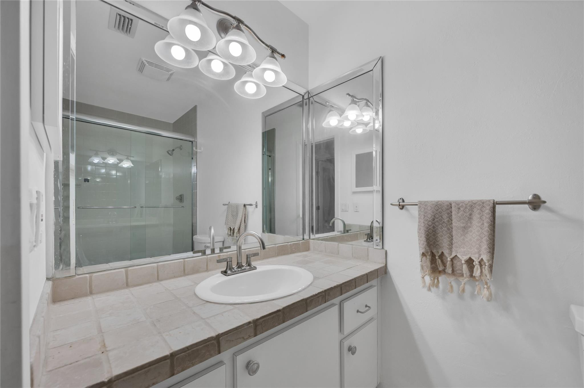 POINCIANA IS YT & RCQ CLUB CONDO - Residential