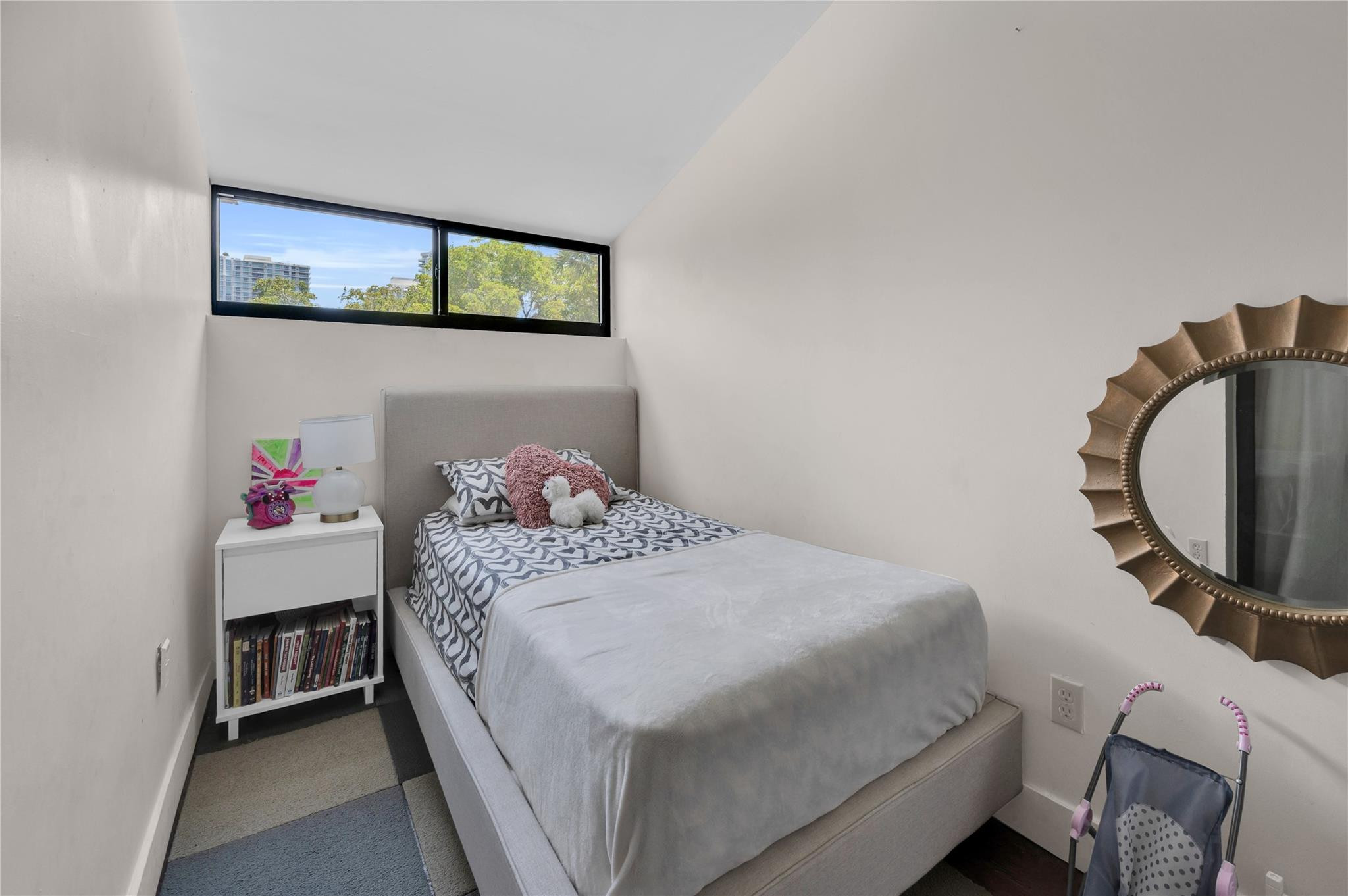 POINCIANA IS YT & RCQ CLUB CONDO - Residential