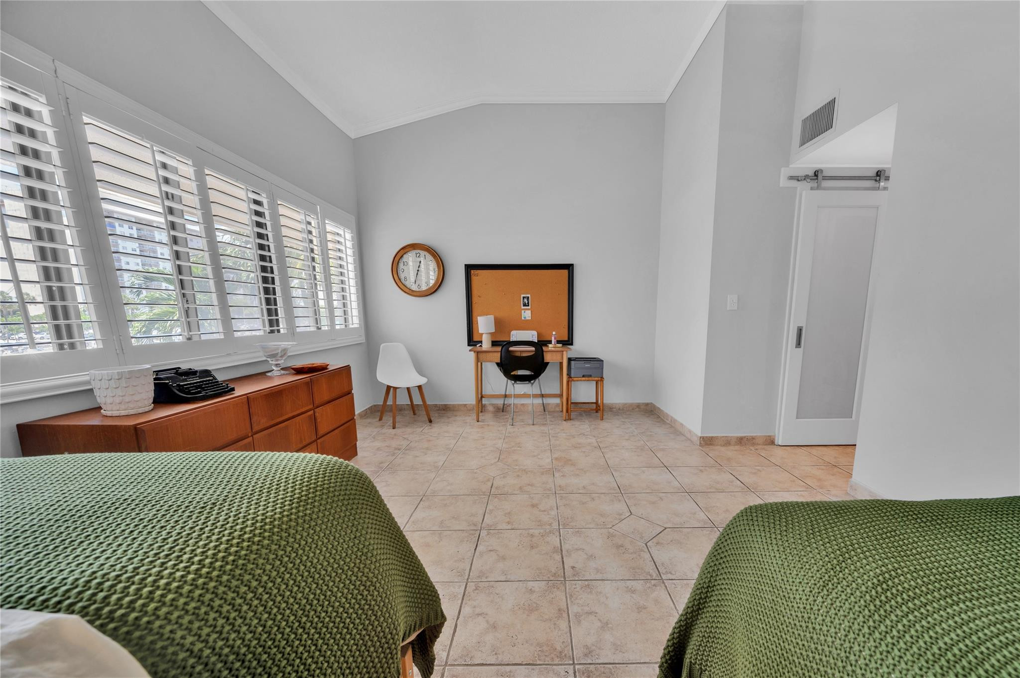 POINCIANA IS YT & RCQ CLUB CONDO - Residential